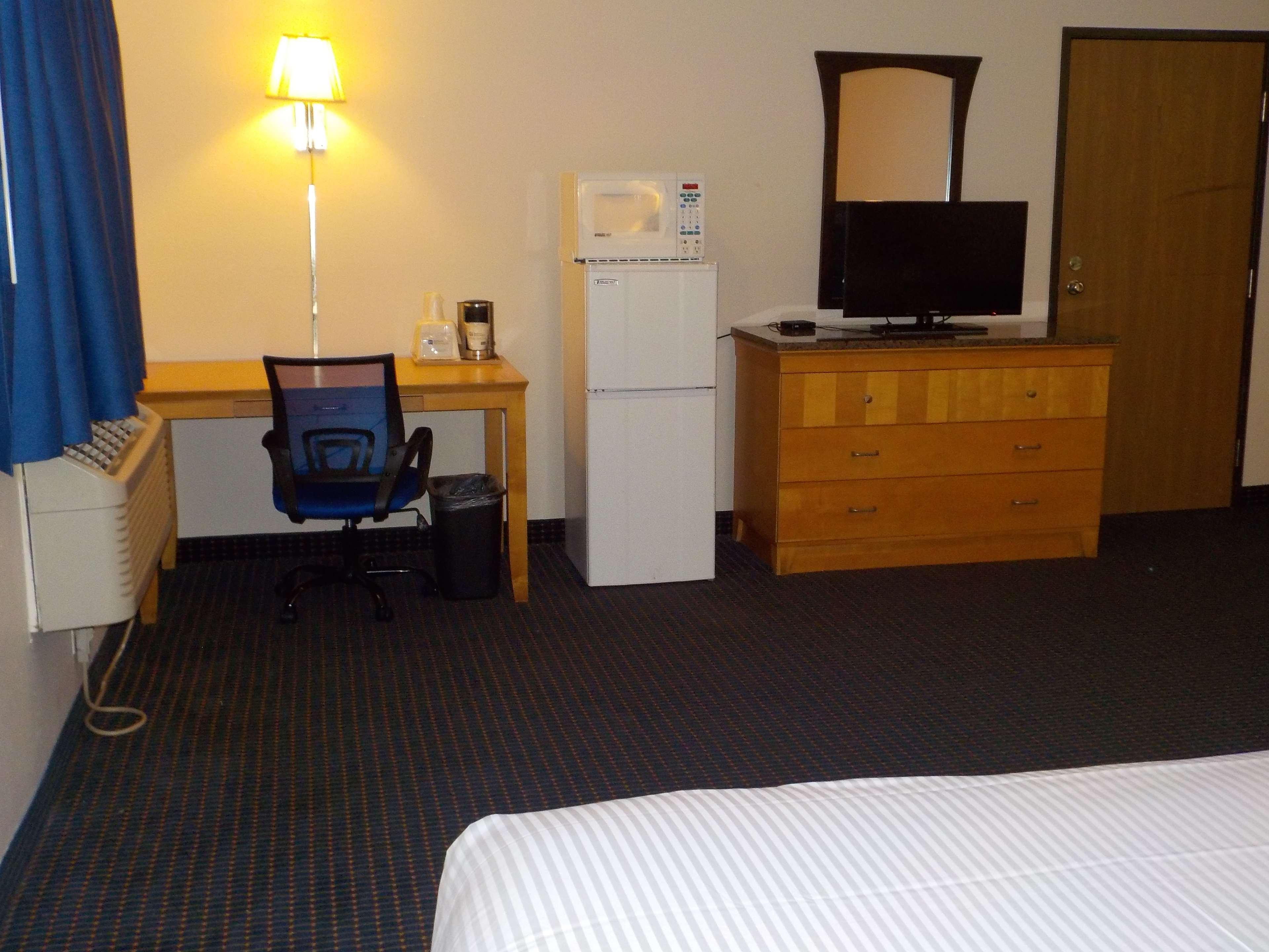 Economy 7 Inn Norfolk Room photo